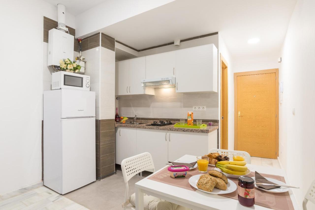 Ole Hostels Malaga Zambrano Екстер'єр фото