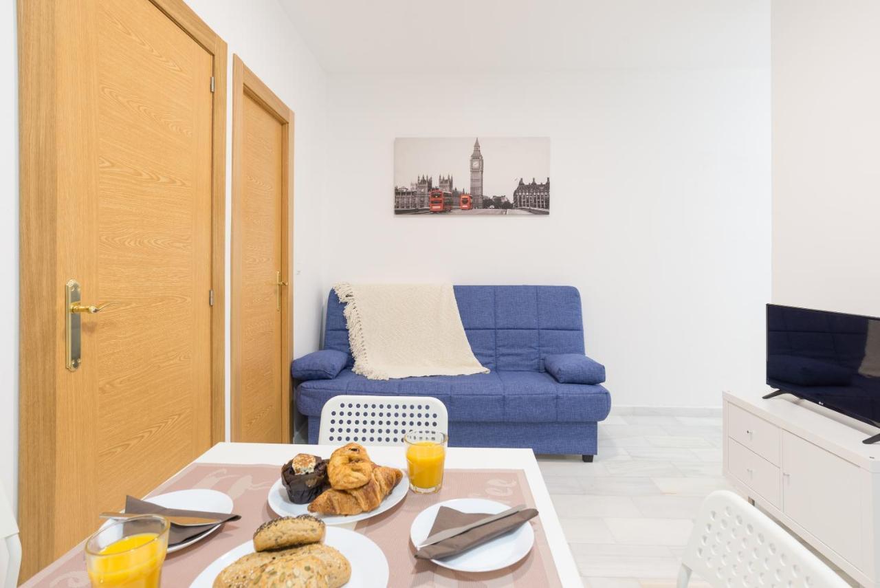Ole Hostels Malaga Zambrano Екстер'єр фото