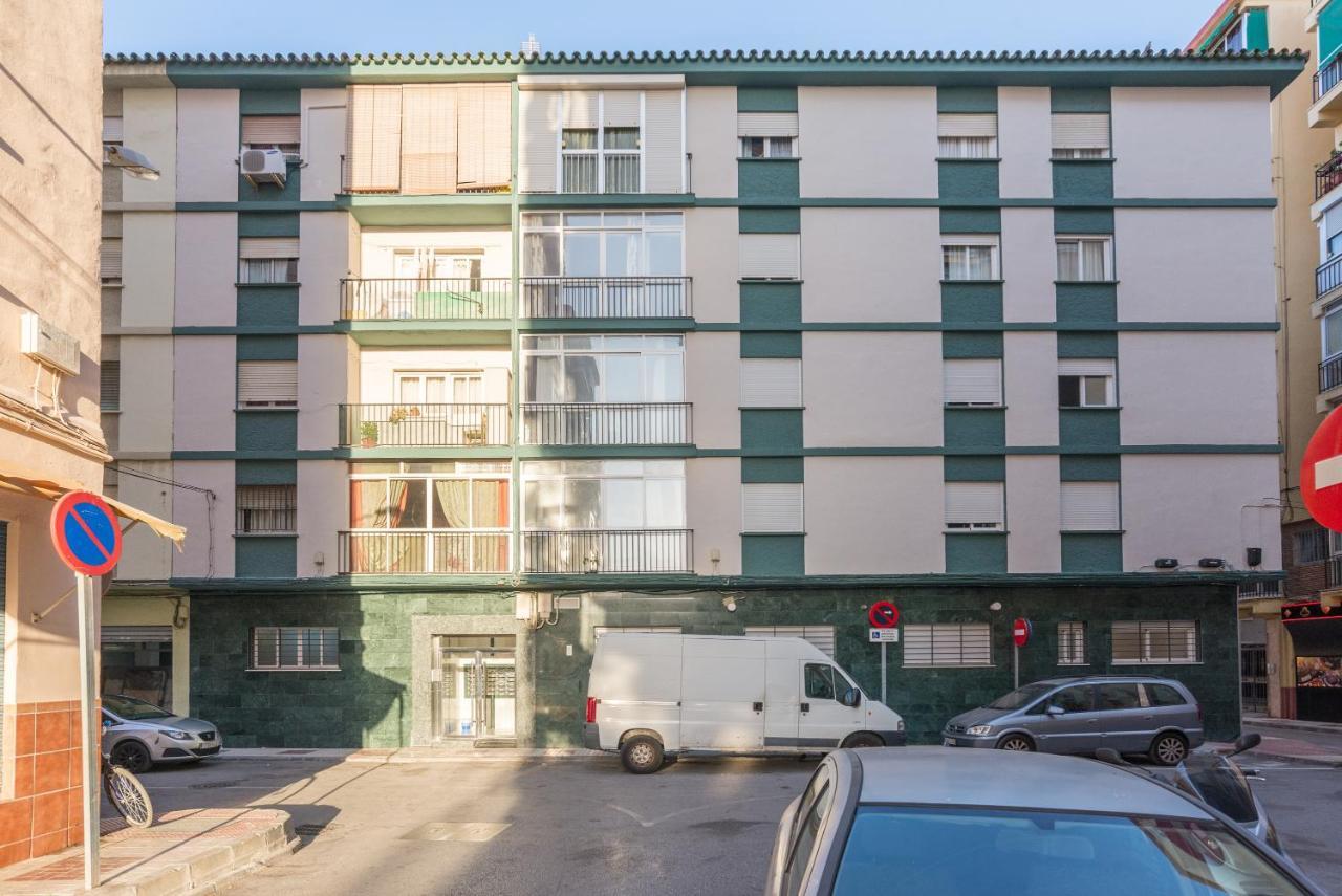 Ole Hostels Malaga Zambrano Екстер'єр фото